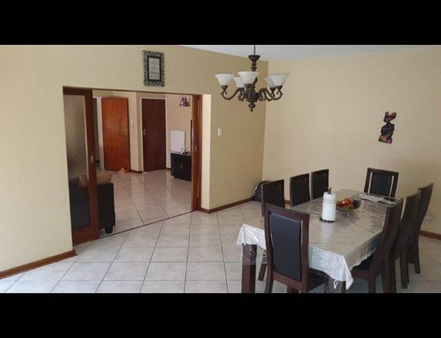10 BEDROOM HOUSE FOR SALE IN WATERKLOOF RIDGE